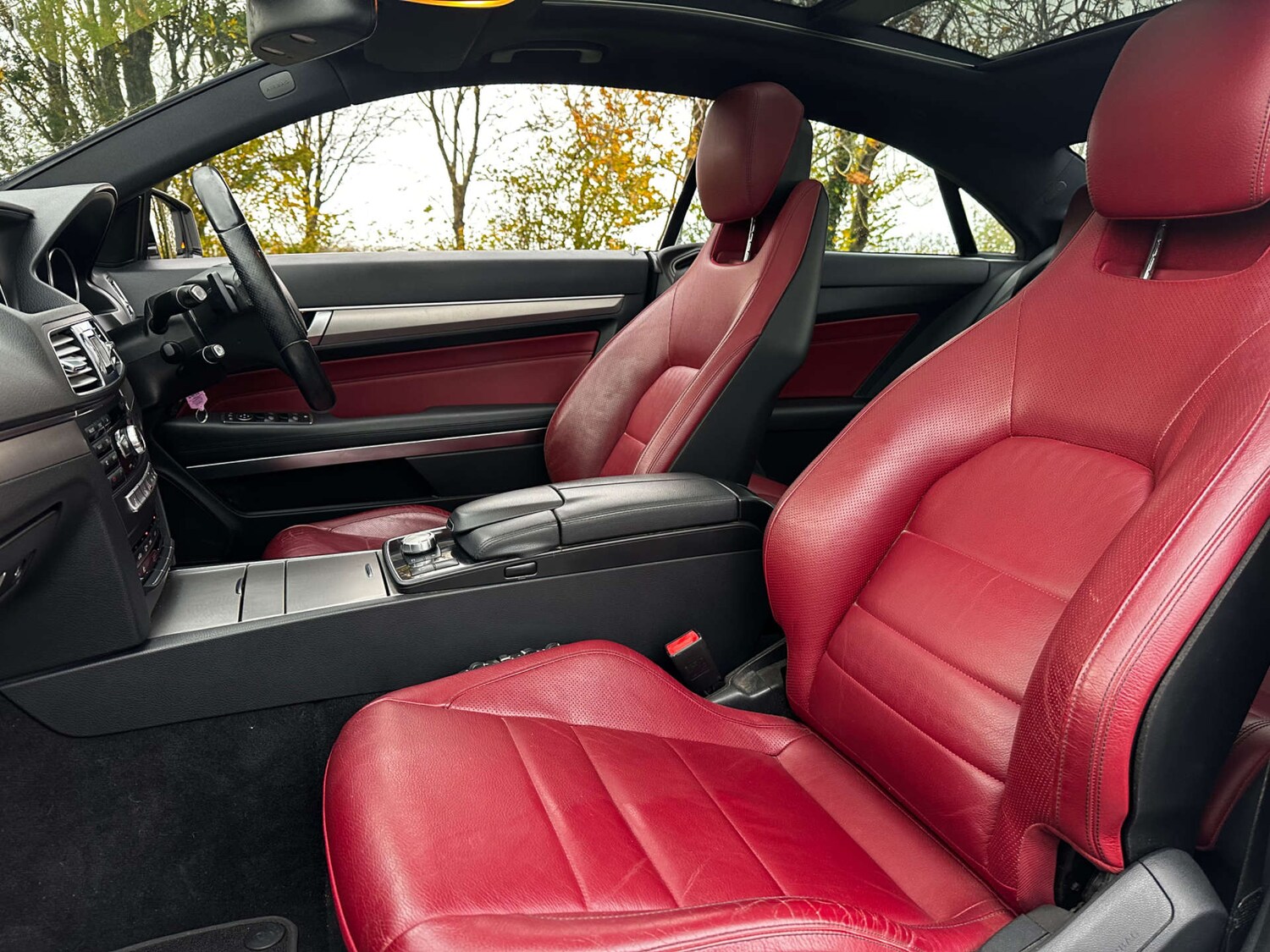 Used Mercedes-Benz E Class 2013 for sale - 76696649: Photo 21