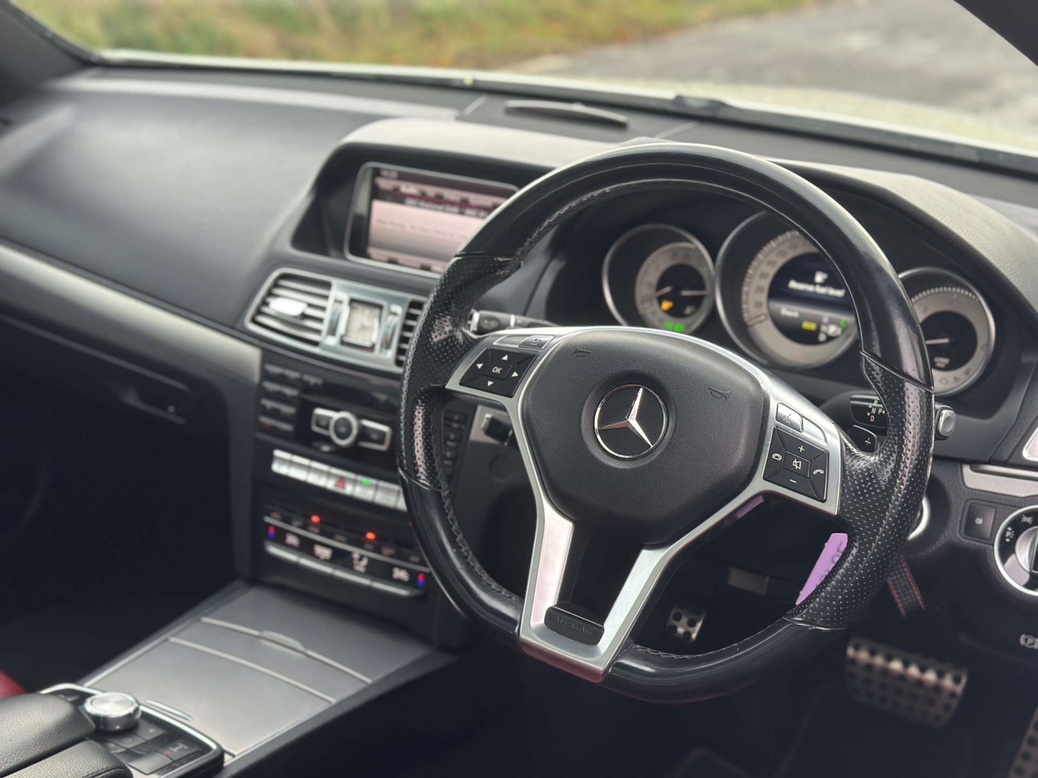 Used Mercedes-Benz E Class 2013 for sale - 76696649: Photo 24