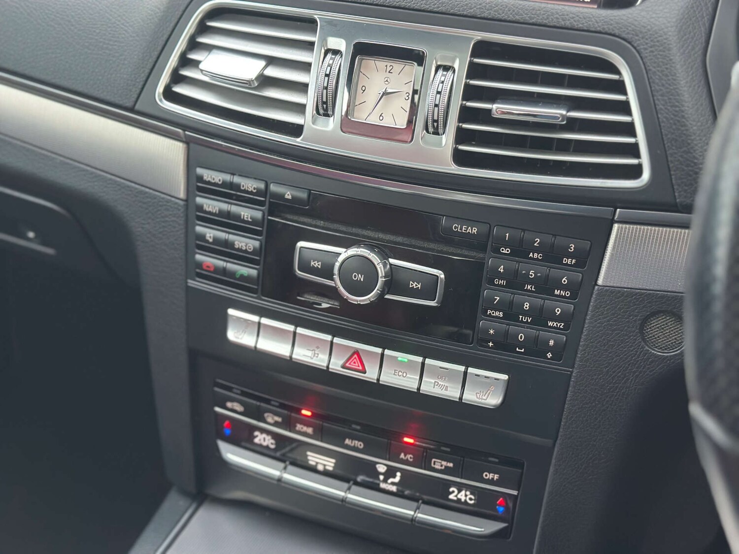 Used Mercedes-Benz E Class 2013 for sale - 76696649: Photo 25