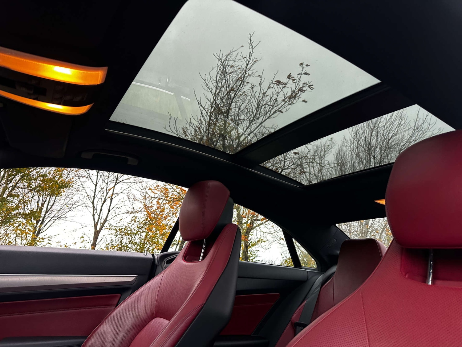 Used Mercedes-Benz E Class 2013 for sale - 76696649: Photo 4