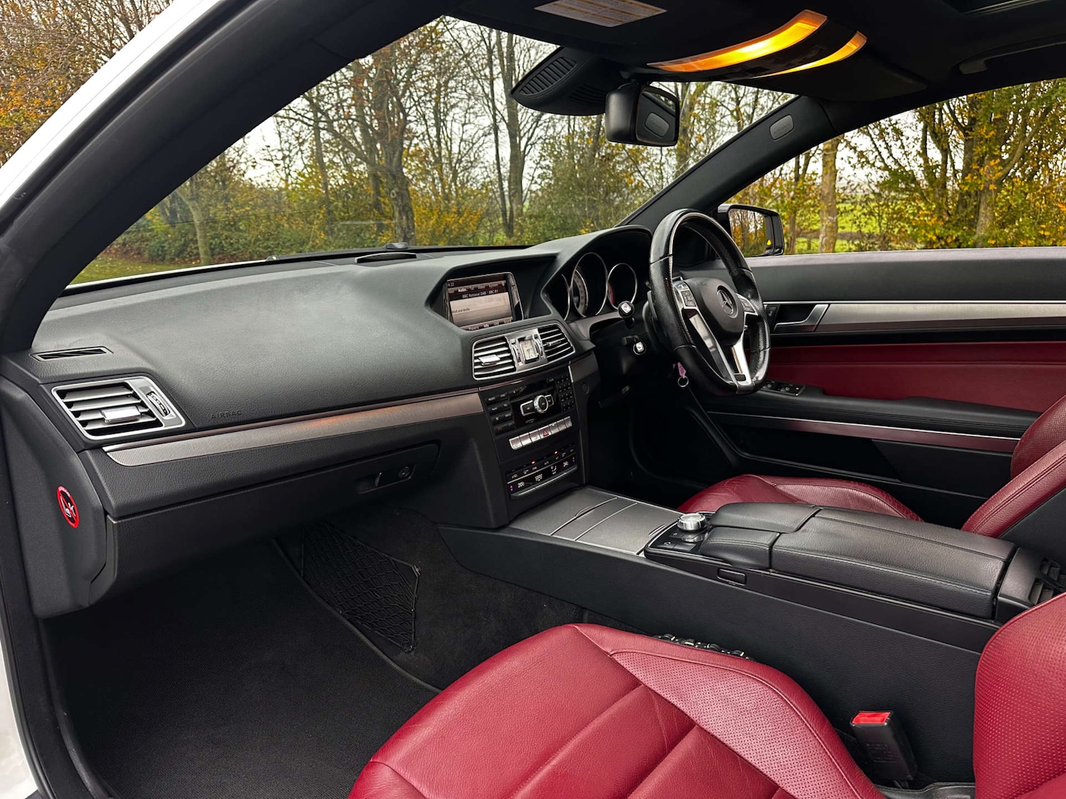 Used Mercedes-Benz E Class 2013 for sale - 76696649: Photo 9