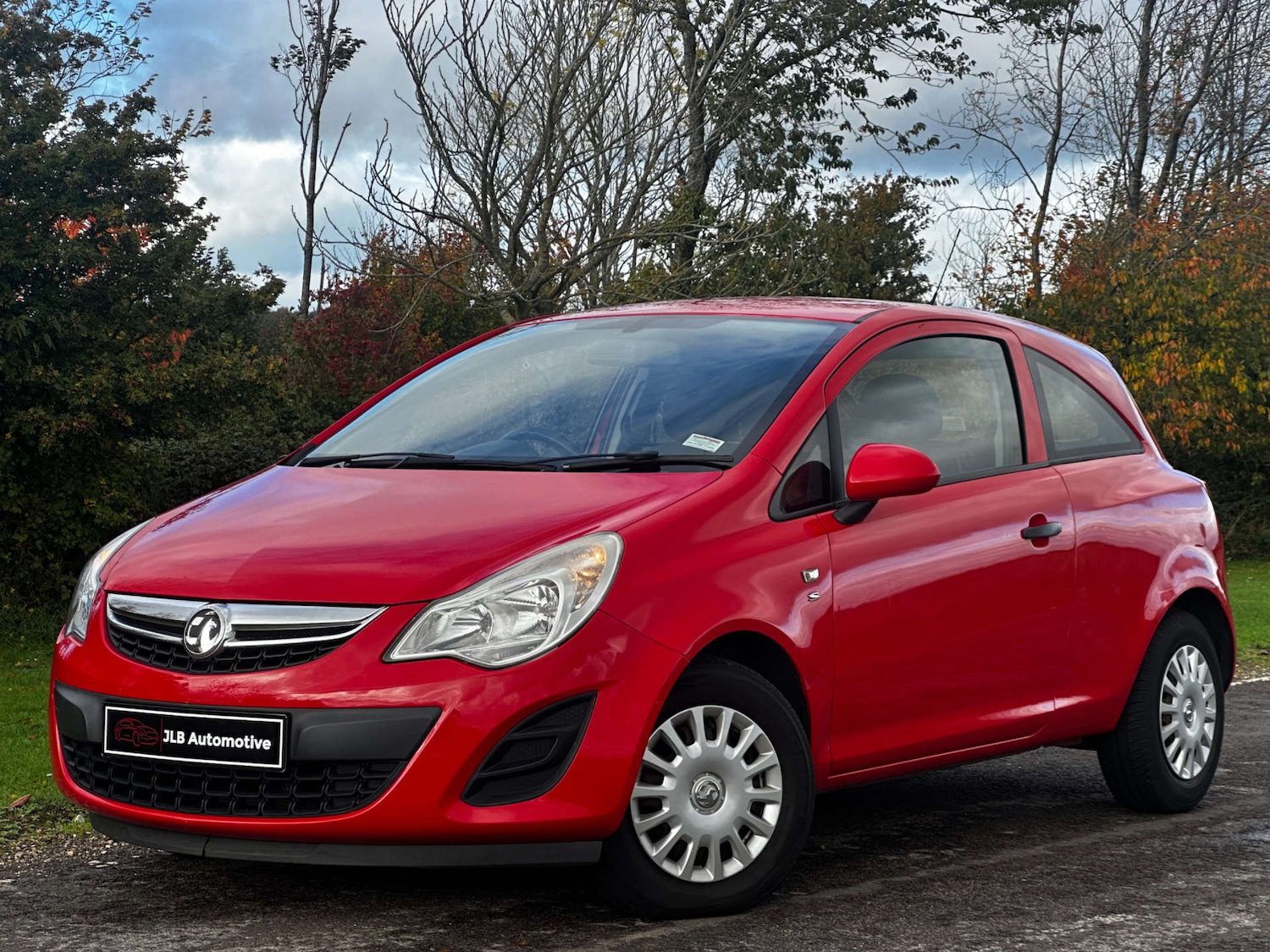 Used Vauxhall Corsa 2013 for sale - 76696659: Photo 1