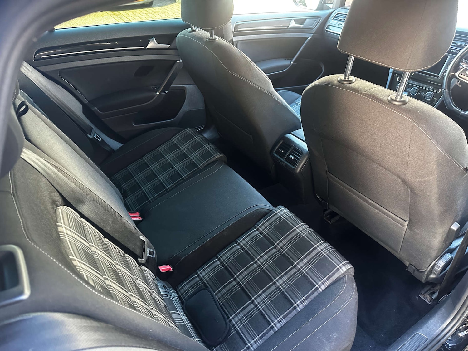 Used Volkswagen Golf 2016 for sale - 76830117: Photo 17