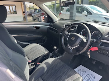 Used Suzuki Swift 2015 for sale - 79350637: Photo
