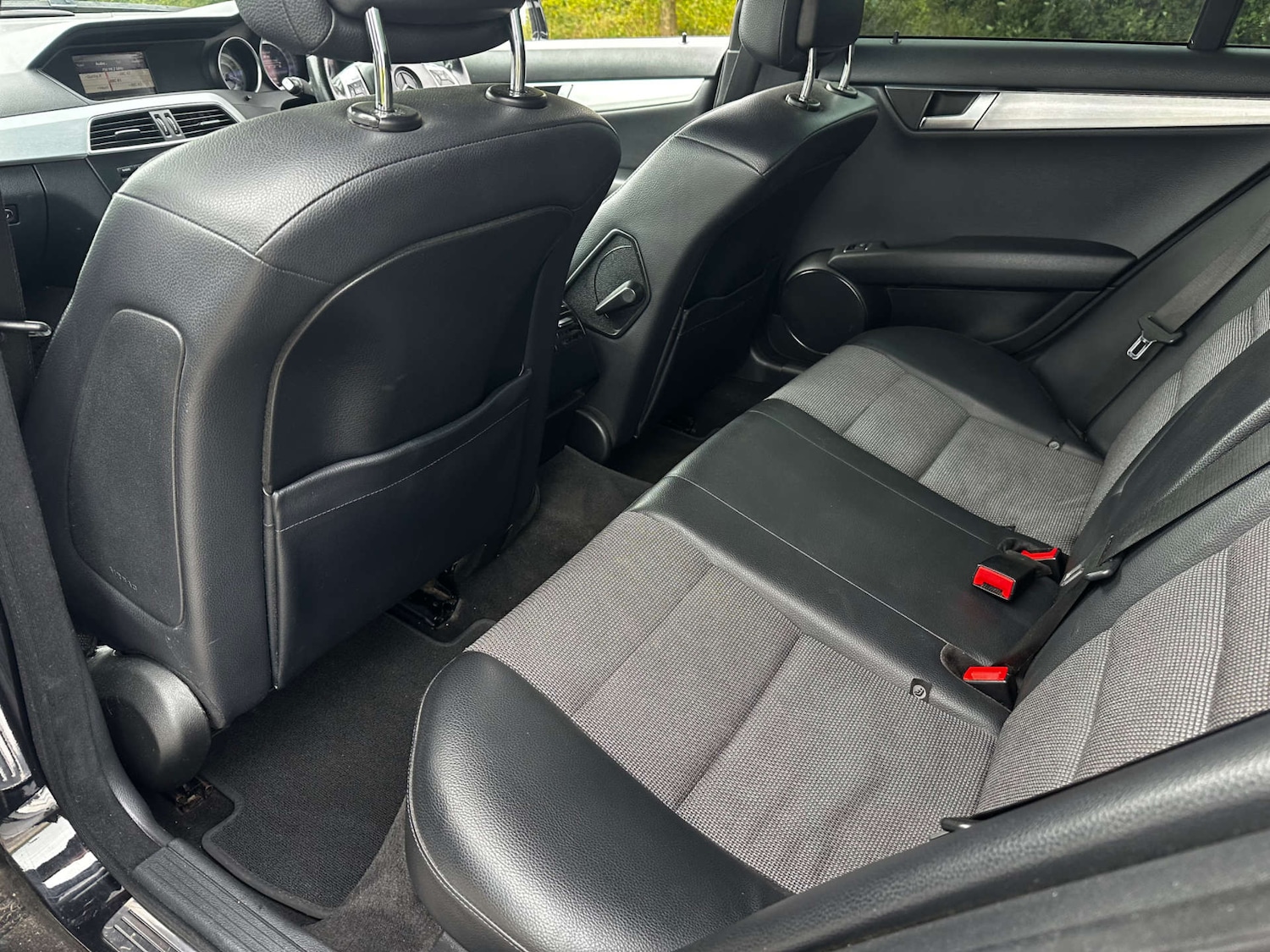 Used Mercedes-Benz C Class 2012 for sale - 76696663: Photo 16