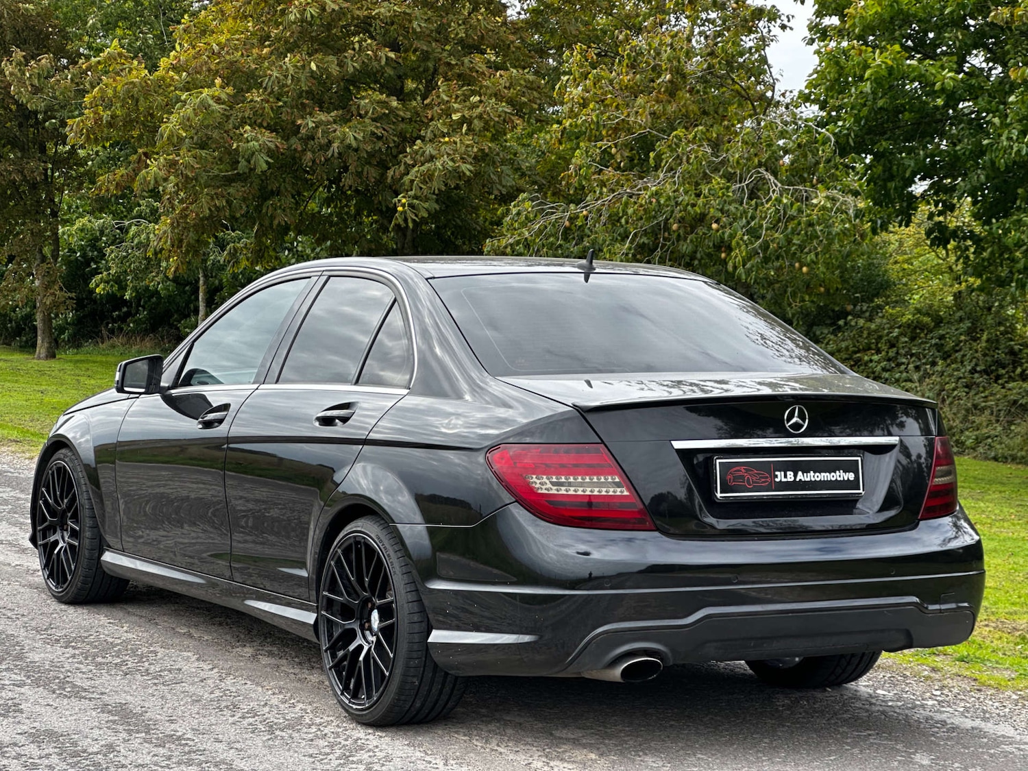 Used Mercedes-Benz C Class 2012 for sale - 76696663: Photo 8
