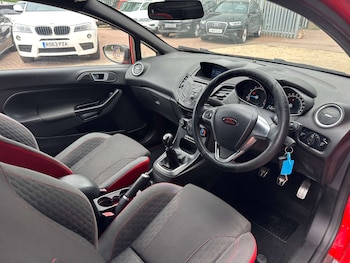 Used Ford Fiesta 2016 for sale - 78957075: Photo