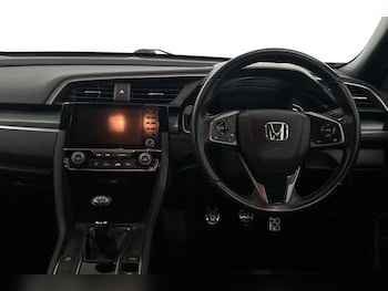 Used Honda Civic 2021 for sale - 76108511: Photo 2