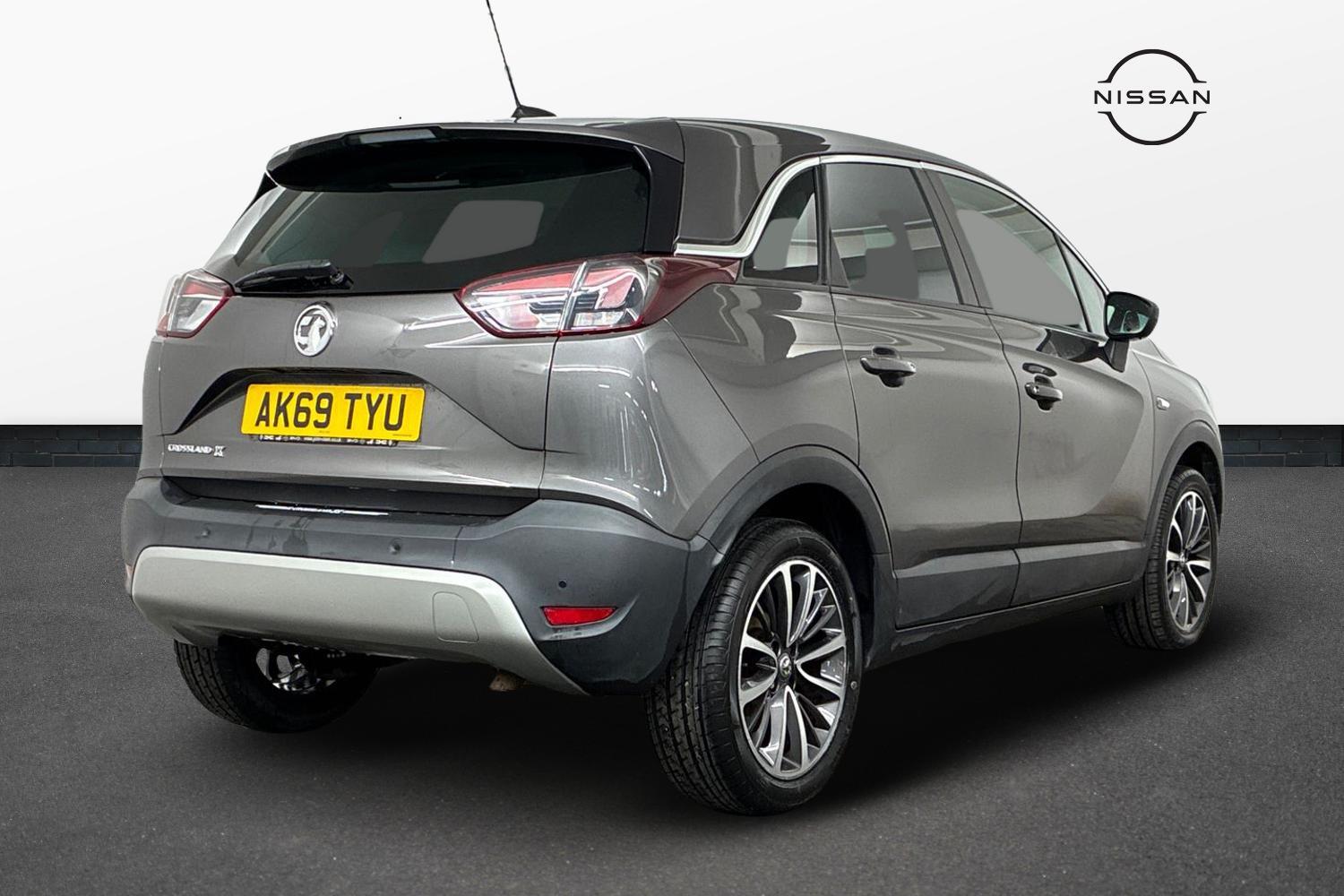 Used Vauxhall Crossland X 2019 for sale - 76043140: Photo 2