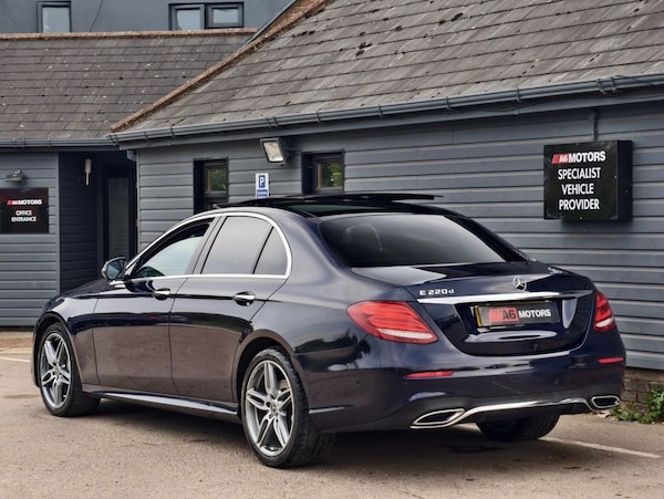 Used Mercedes-Benz E-Class 2018 for sale - 76202404: Photo 10
