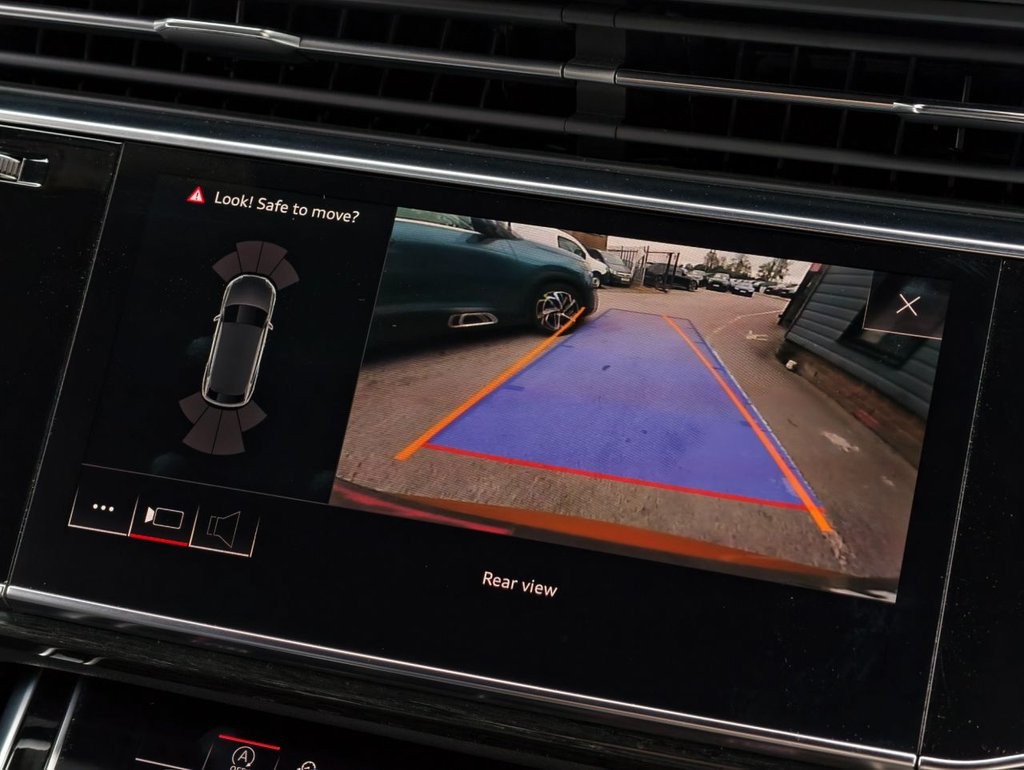 Used Audi Q8 2018 for sale - 76202652: Photo 39