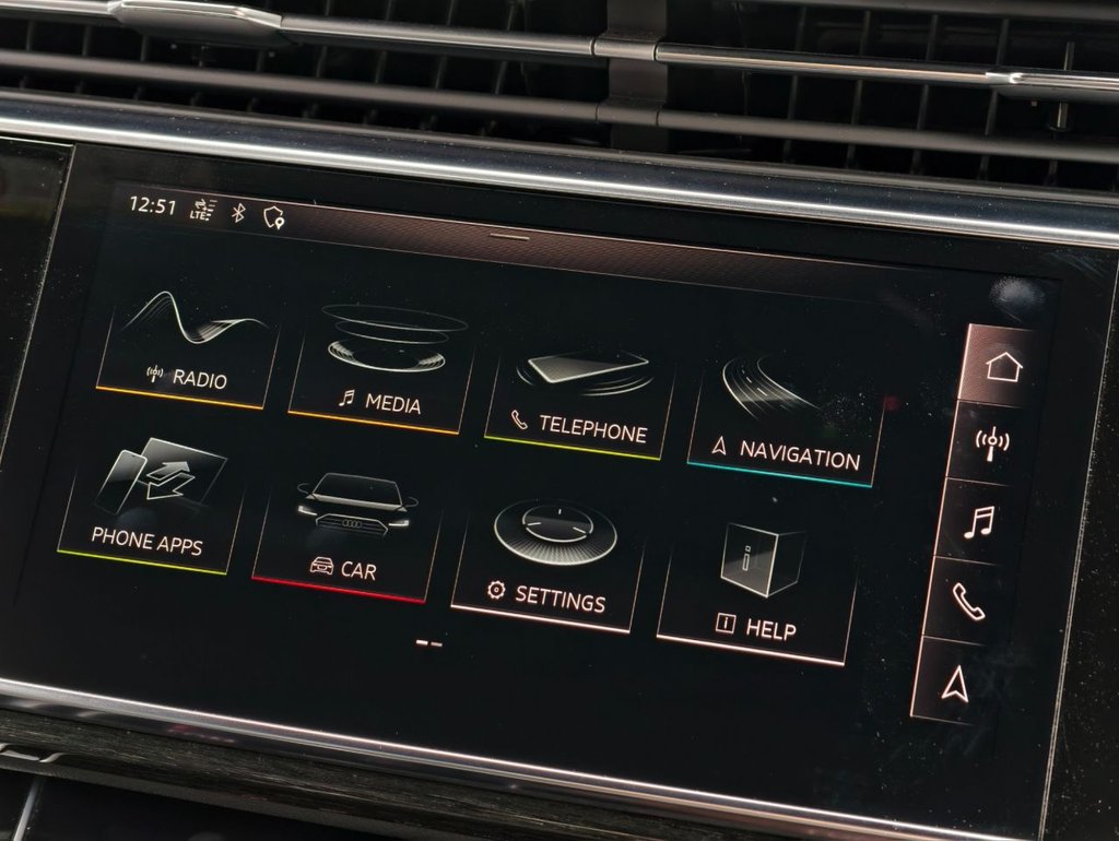 Used Audi Q8 2018 for sale - 76202652: Photo 40