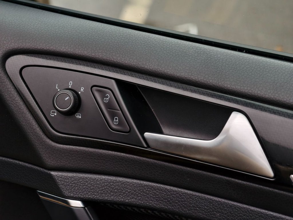 Used Volkswagen Golf 2017 for sale - 76783713: Photo 33