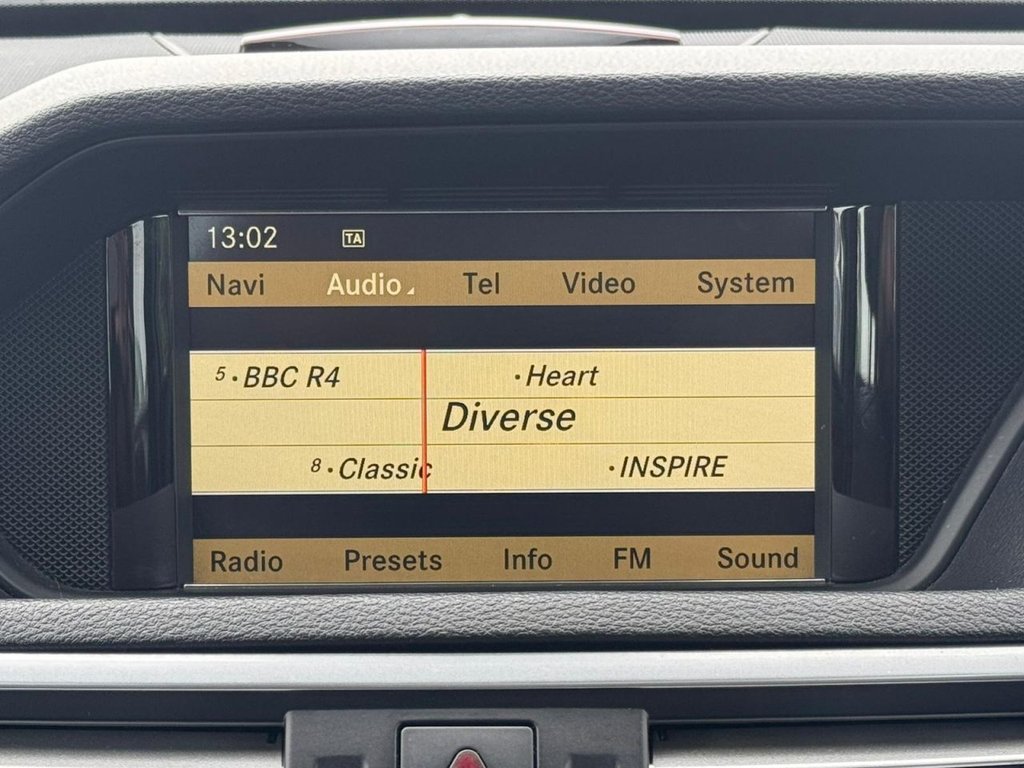 Used Mercedes-Benz E Class 2010 for sale - 76535475: Photo 15