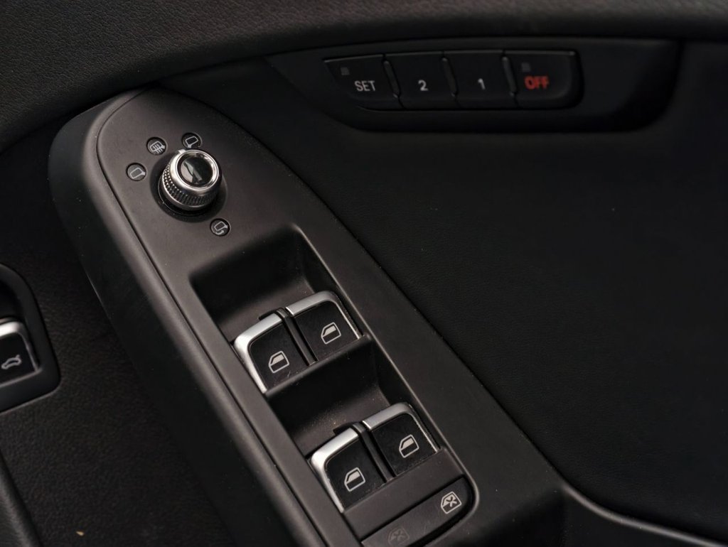 Used Audi RS4 2014 for sale - 76454641: Photo 28