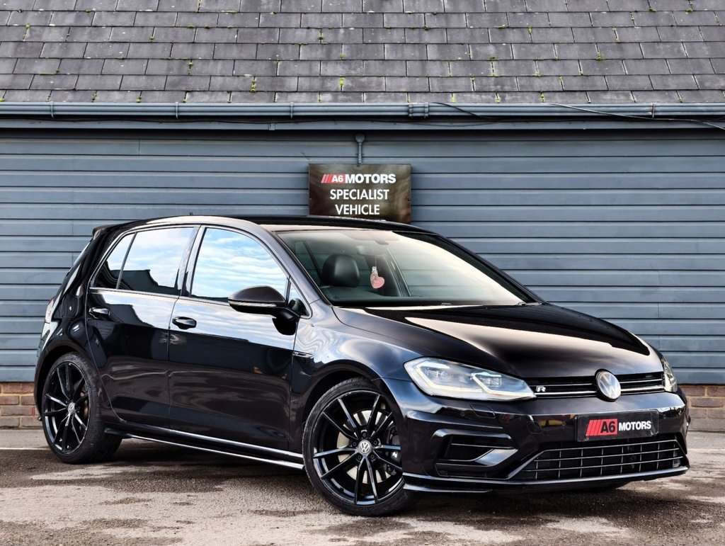 Used Volkswagen Golf 2017 for sale - 76582739: Photo 1