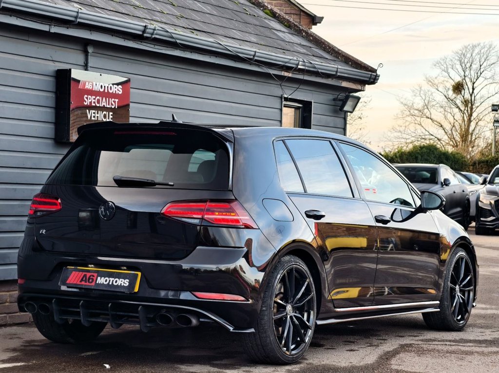 Used Volkswagen Golf 2017 for sale - 76582739: Photo 18