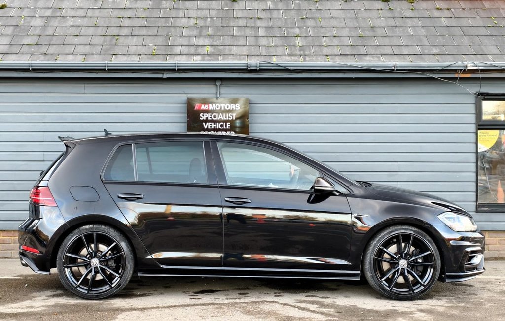 Used Volkswagen Golf 2017 for sale - 76582739: Photo 19