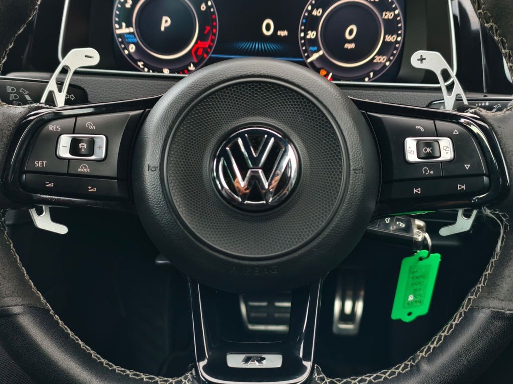 Used Volkswagen Golf 2017 for sale - 76582739: Photo 28