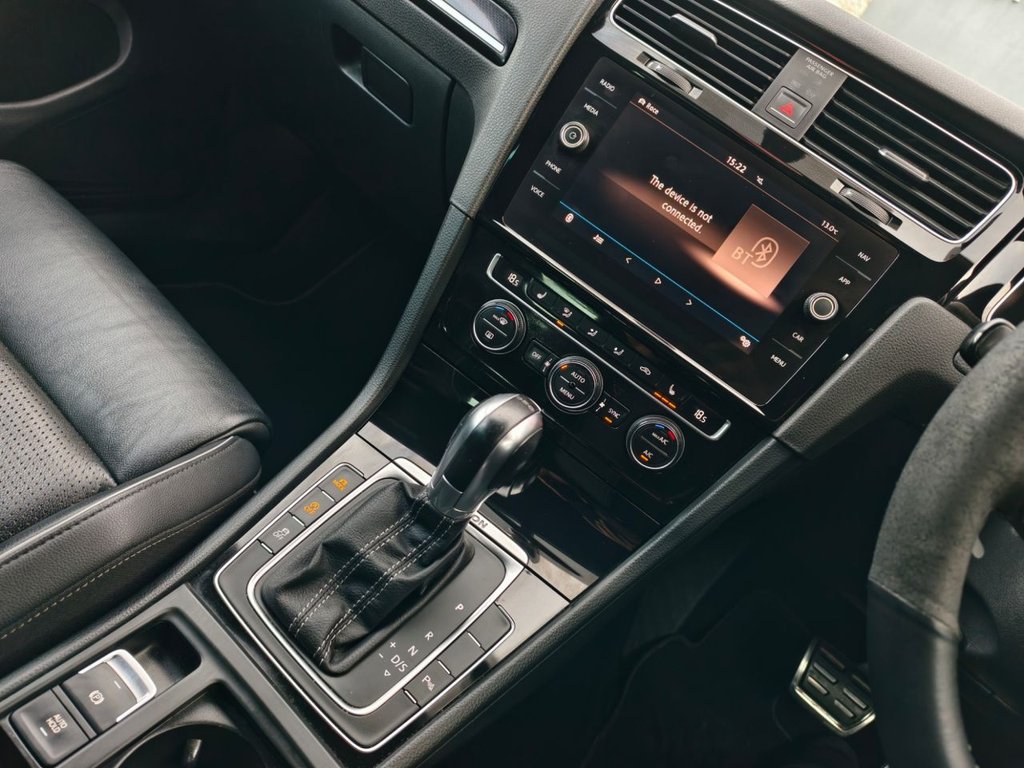 Used Volkswagen Golf 2017 for sale - 76582739: Photo 29