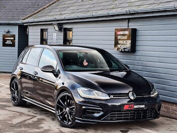 Used Volkswagen Golf 2017 for sale - 76582739: Photo