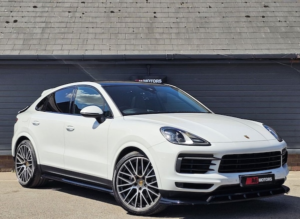 Used Porsche Cayenne 2019 for sale - 76202651: Photo 2