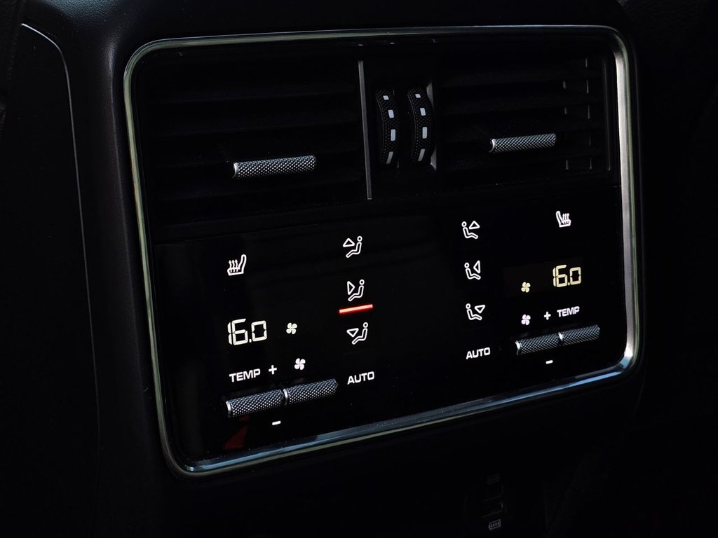 Used Porsche Cayenne 2019 for sale - 76202651: Photo 32