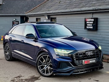 Audi - Q8