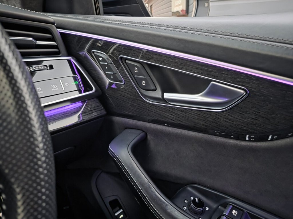 Used Audi Q8 2020 for sale - 76604971: Photo 37