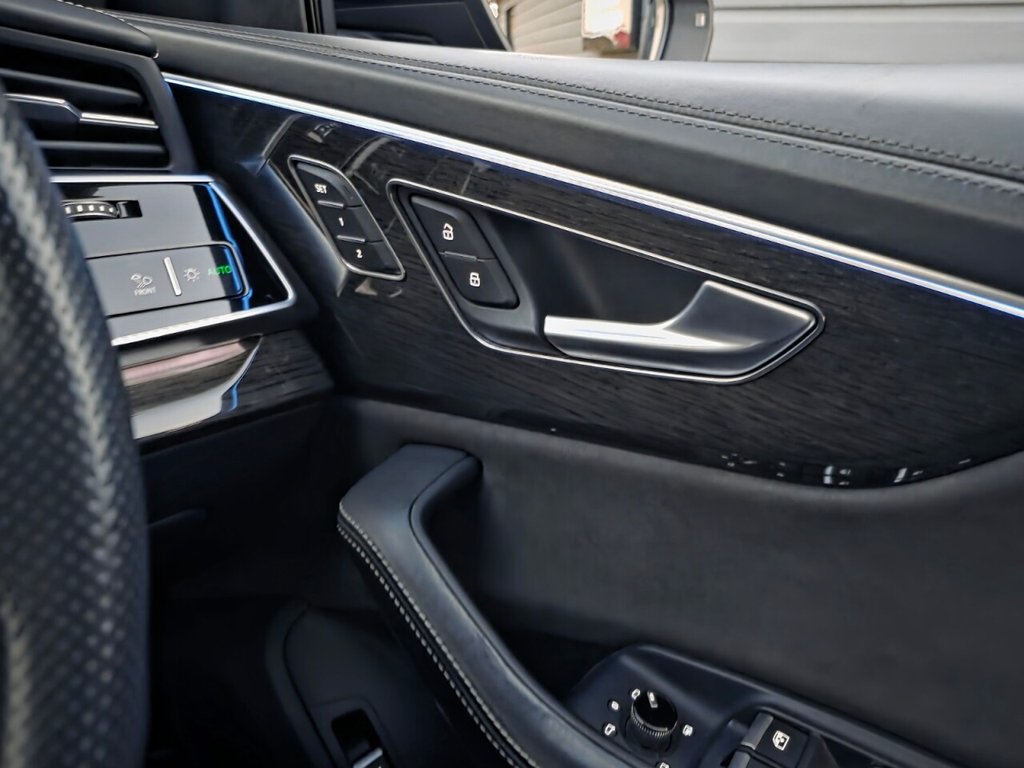 Used Audi Q8 2020 for sale - 76604971: Photo 40