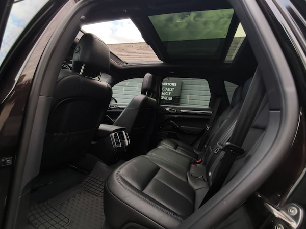Used Porsche Cayenne 2015 for sale - 76202859: Photo 21