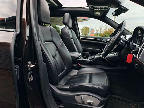 Used Porsche Cayenne 2015 for sale - 76202859: Photo 25