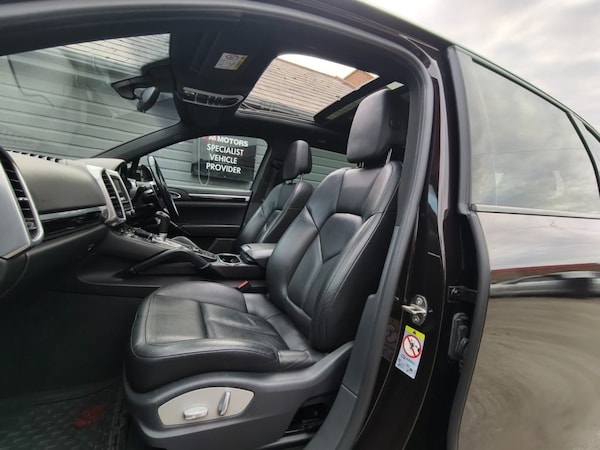Used Porsche Cayenne 2015 for sale - 76202859: Photo 26