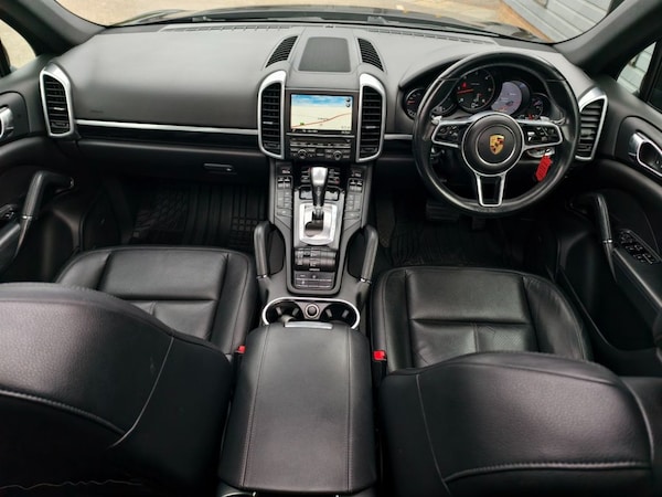 Used Porsche Cayenne 2015 for sale - 76202859: Photo 28