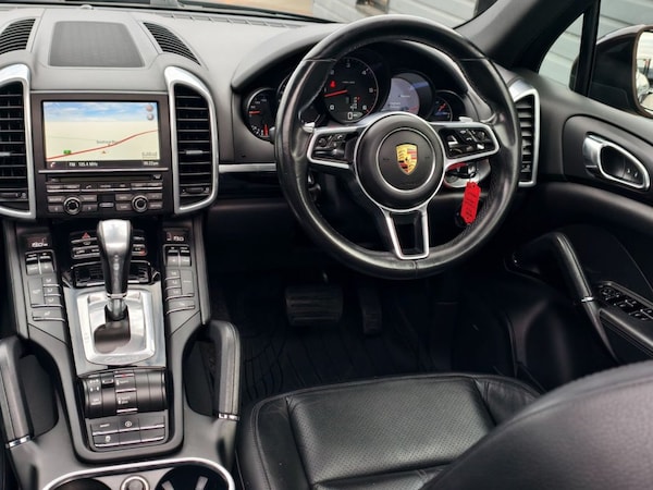 Used Porsche Cayenne 2015 for sale - 76202859: Photo 29
