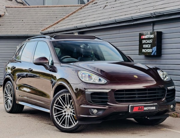Used Porsche Cayenne 2015 for sale - 76202859: Photo 2