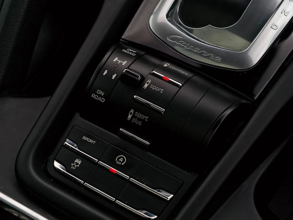 Used Porsche Cayenne 2015 for sale - 76202859: Photo 45