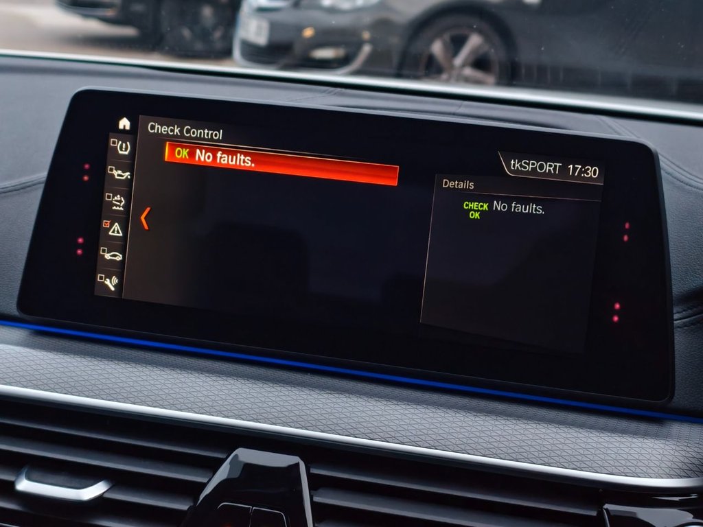 Used BMW 5 Series 2017 for sale - 76439219: Photo 31