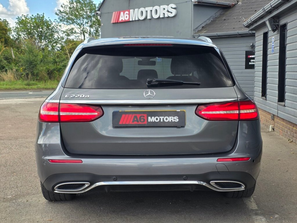 Used Mercedes-Benz E Class 2018 for sale - 76202438: Photo 17