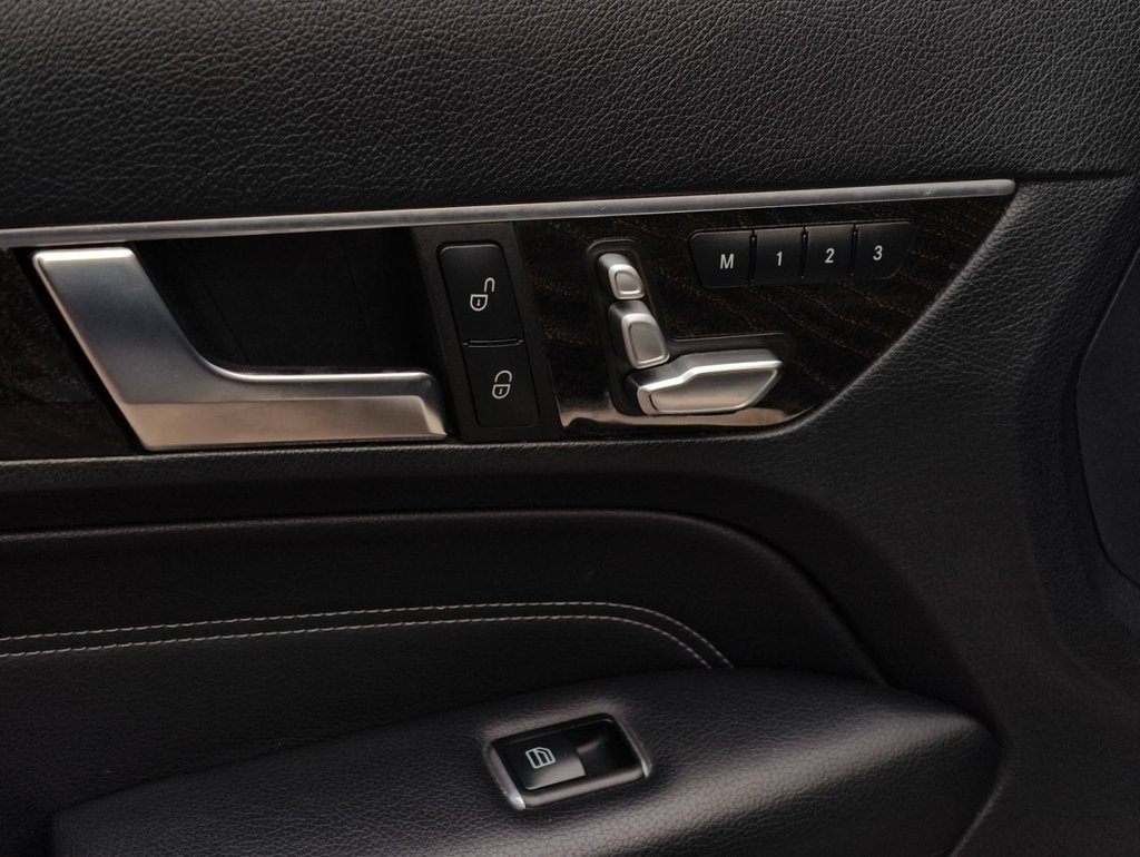 Used Mercedes-Benz E Class 2015 for sale - 76210582: Photo 22