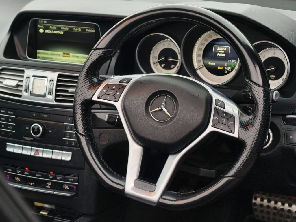 Used Mercedes-Benz E Class 2015 for sale - 76210582: Photo 25