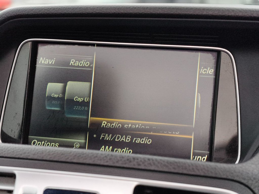 Used Mercedes-Benz E Class 2015 for sale - 76210582: Photo 31