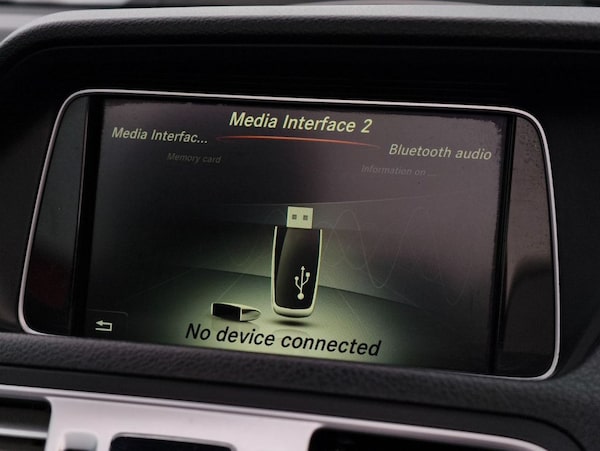 Used Mercedes-Benz E-Class 2015 for sale - 76210582: Photo 36