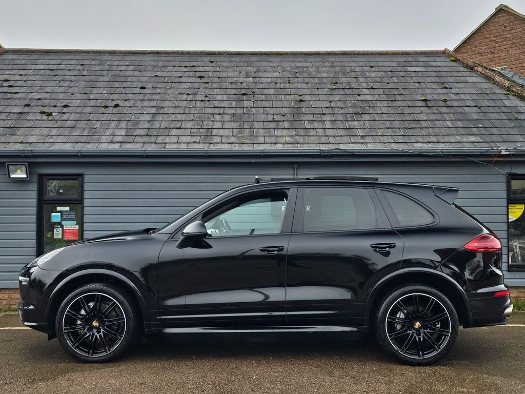 Used Porsche Cayenne 2017 for sale - 76202868: Photo 15