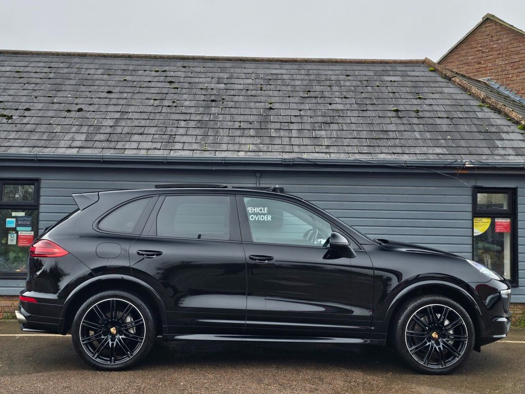 Used Porsche Cayenne 2017 for sale - 76202868: Photo 19