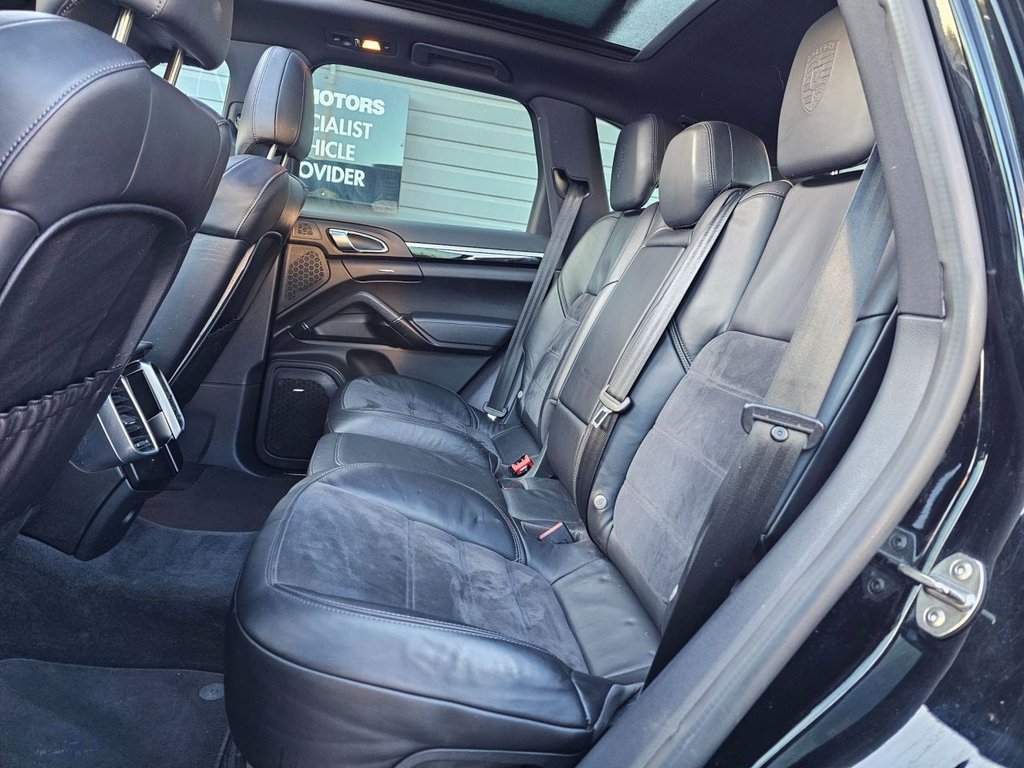 Used Porsche Cayenne 2017 for sale - 76202868: Photo 27