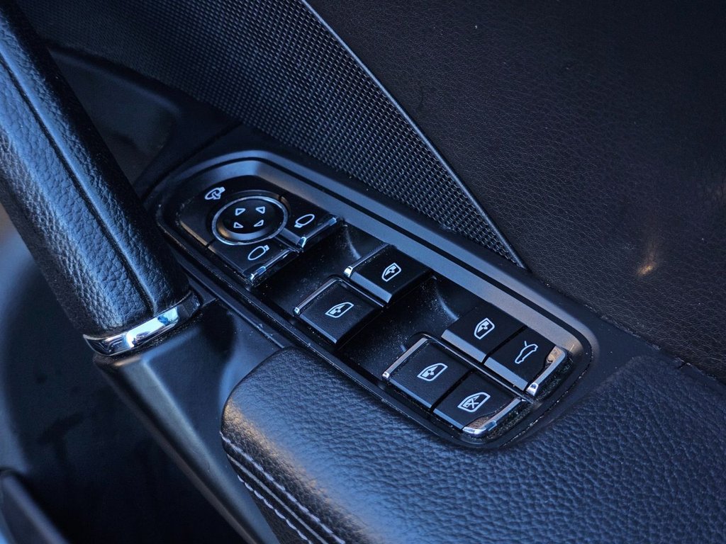 Used Porsche Cayenne 2017 for sale - 76202868: Photo 37