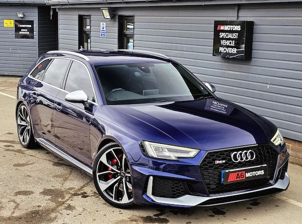 Used Audi RS4 2018 for sale - 76202851: Photo 2
