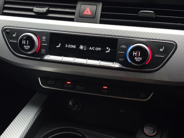 Used Audi RS4 2018 for sale - 76202851: Photo 39