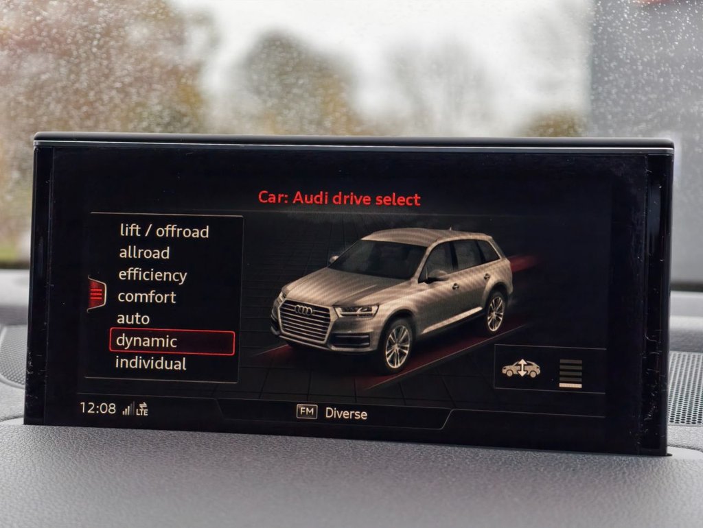 Used Audi Q7 2018 for sale - 76783869: Photo 48